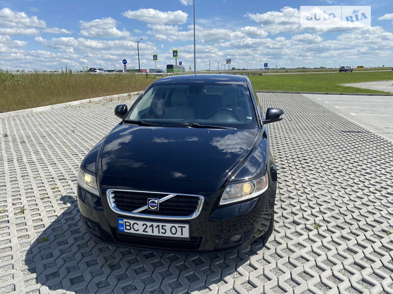 2010 volvo v50
