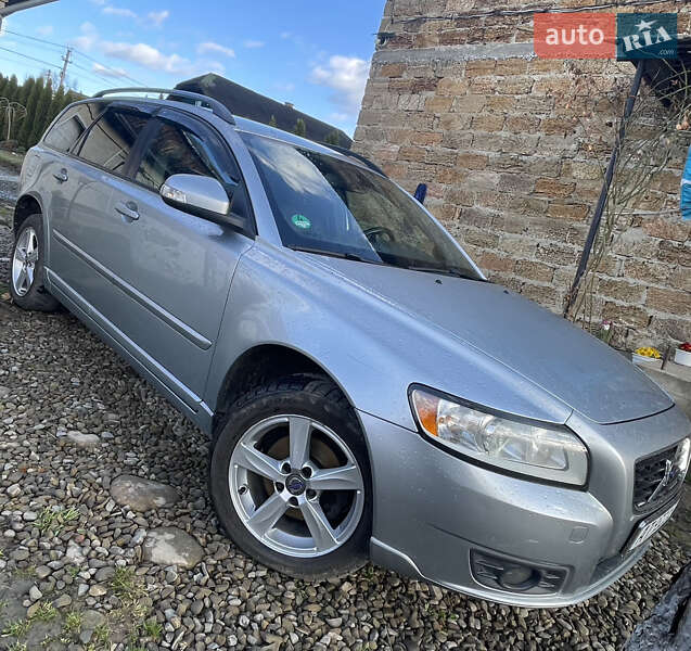 2010 volvo v50