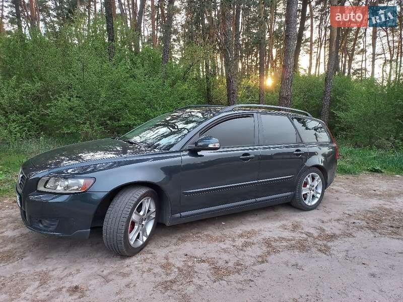 2010 volvo v50