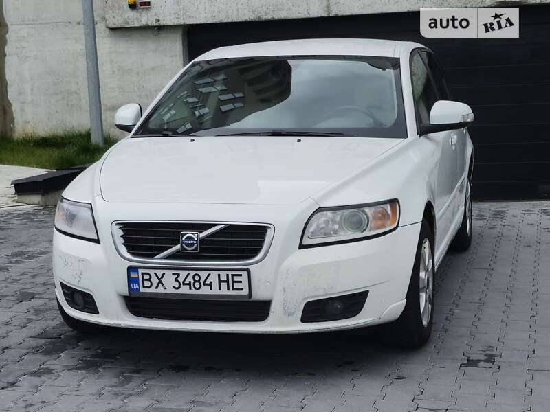 2010 volvo v50