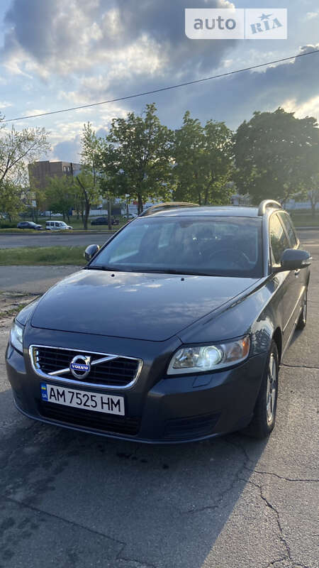 2010 volvo v50