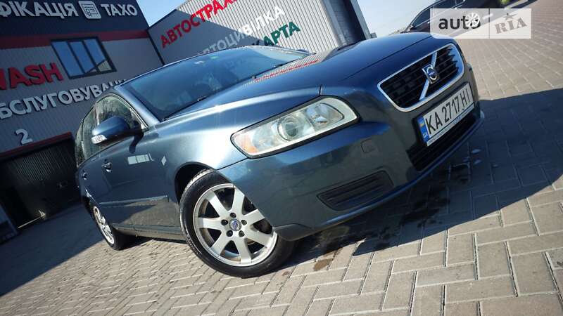 2010 volvo v50