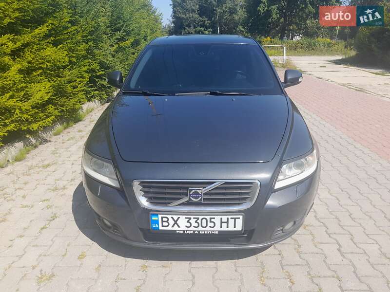 2010 volvo v50