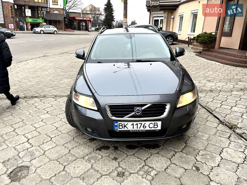 2010 volvo v50