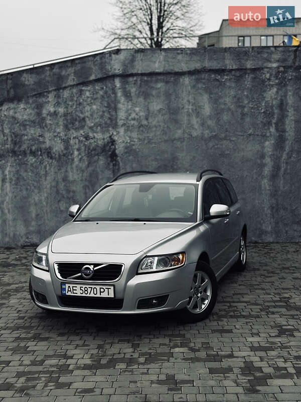2010 volvo v50