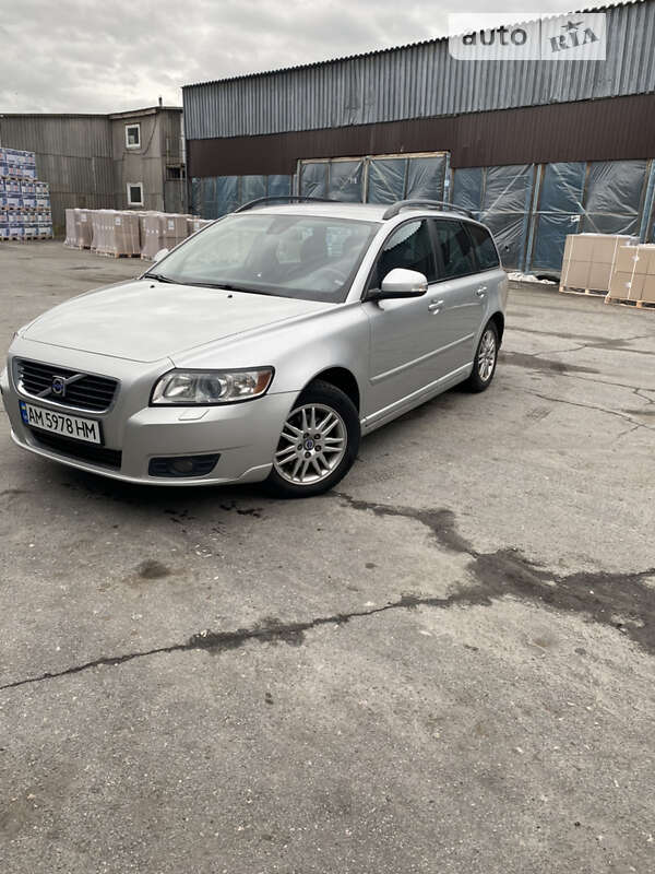 2010 volvo v50