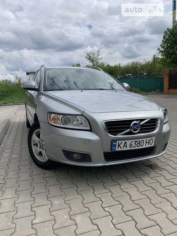 2010 volvo v50