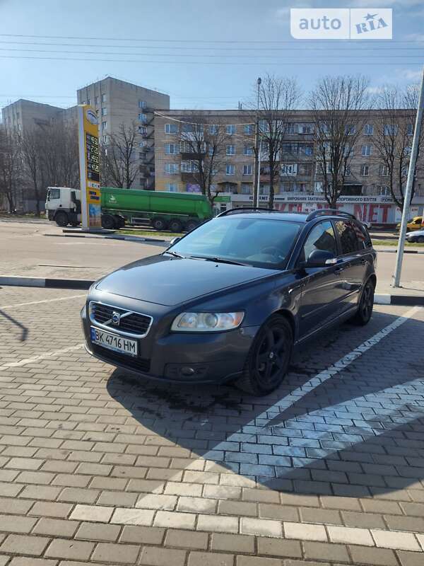 2010 volvo v50