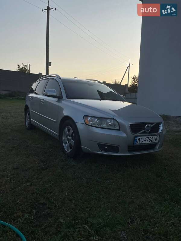 2010 volvo v50