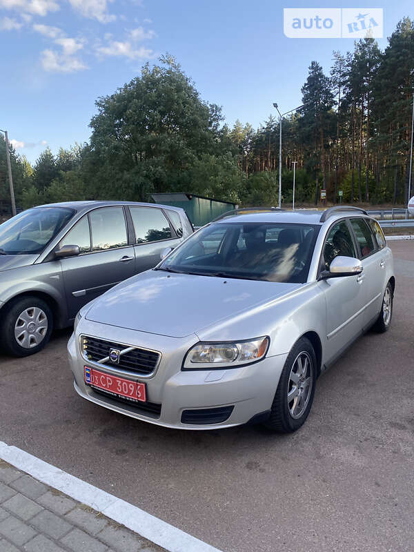 2010 volvo v50