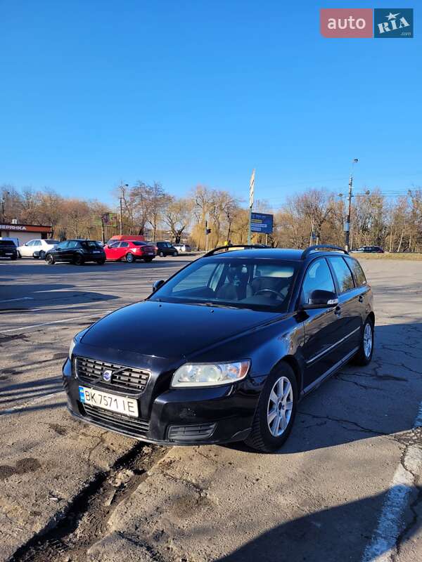 2010 volvo v50