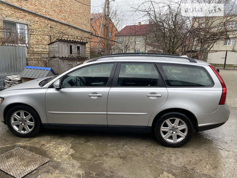 2010 volvo v50