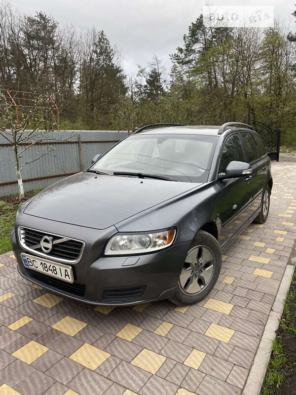 2010 volvo v50