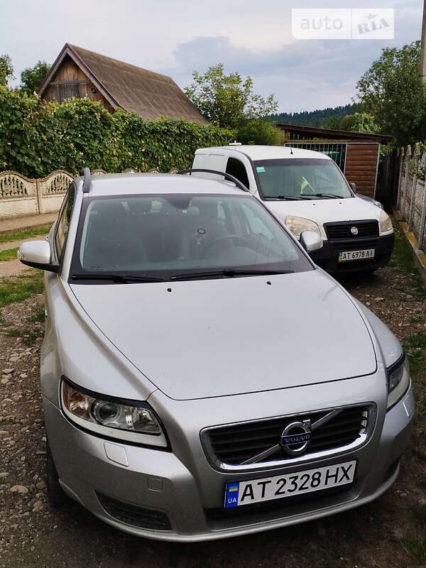 2010 volvo v50