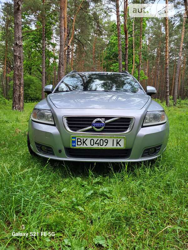 2010 volvo v50