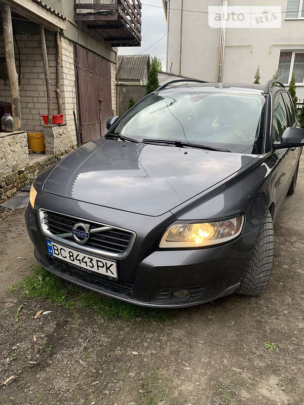 2010 volvo v50