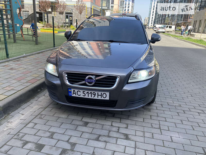 2010 volvo v50