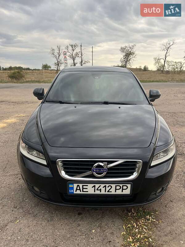 2010 volvo v50