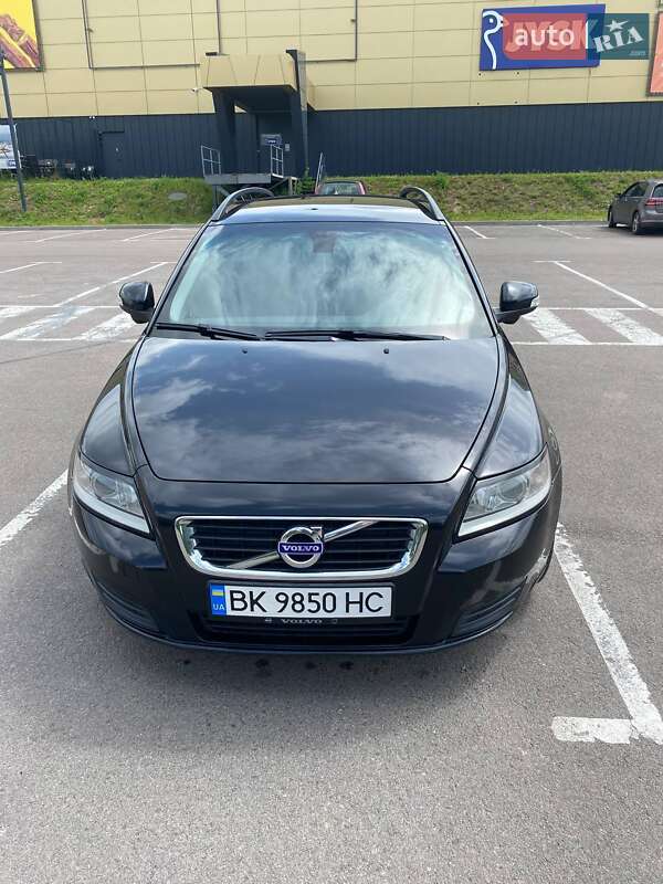 2010 volvo v50