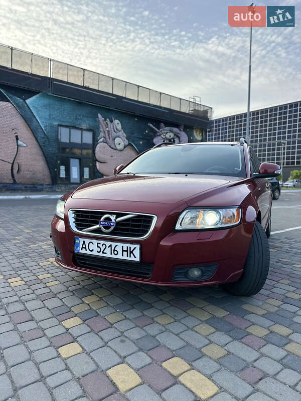 2010 volvo v50