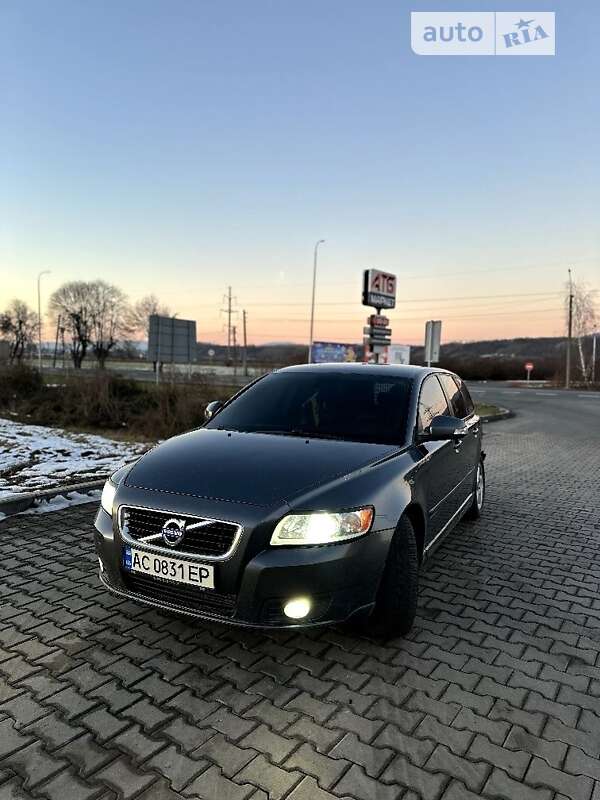 2010 volvo v50