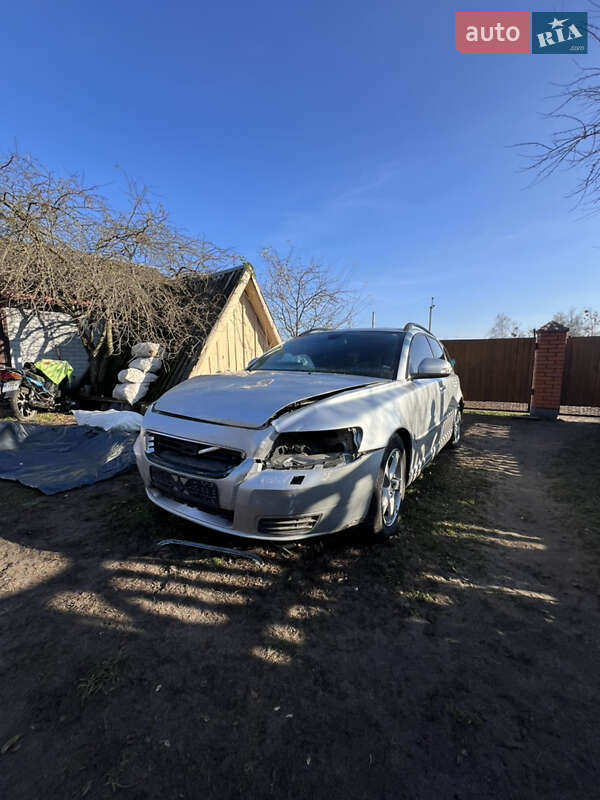 2010 volvo v50