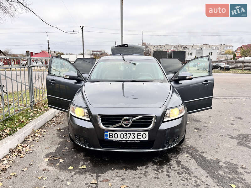 2010 volvo v50