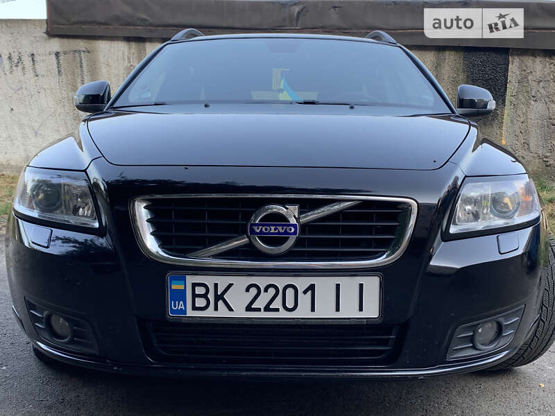 2010 volvo v50