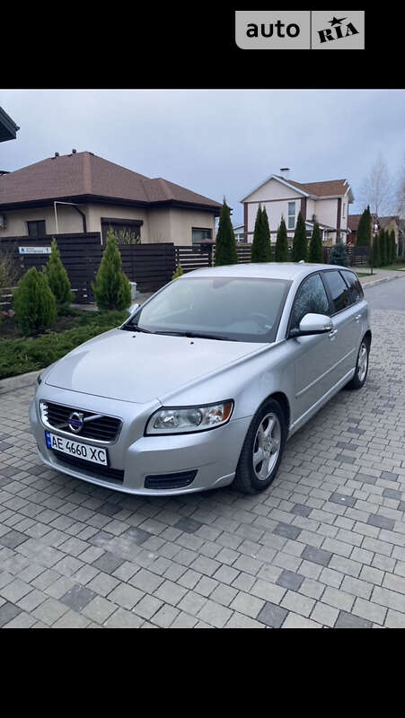 2010 volvo v50