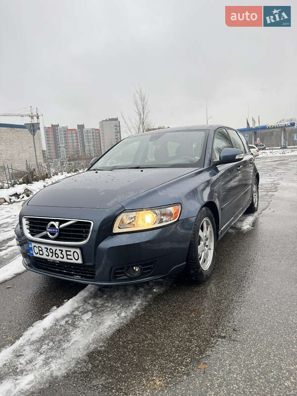 2010 volvo v50