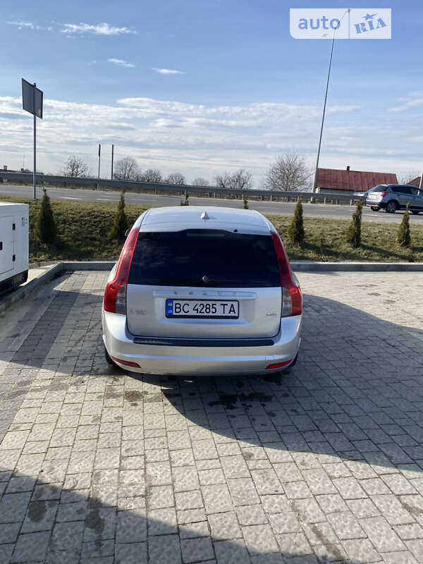 2010 volvo v50