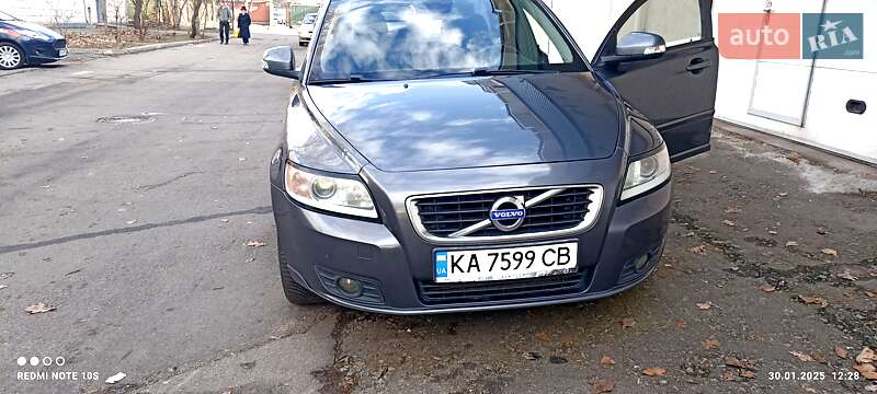 2010 volvo v50