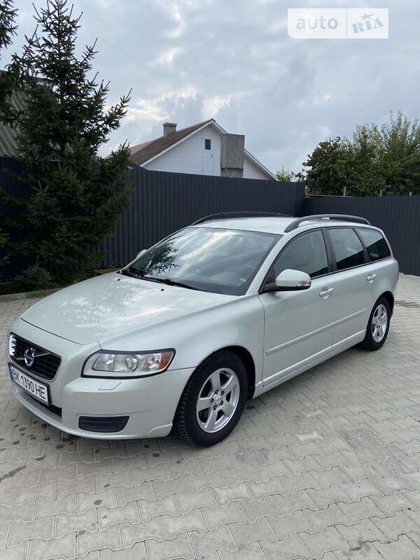 2010 volvo v50