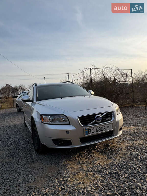 2010 volvo v50
