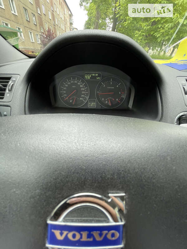 2010 volvo v50