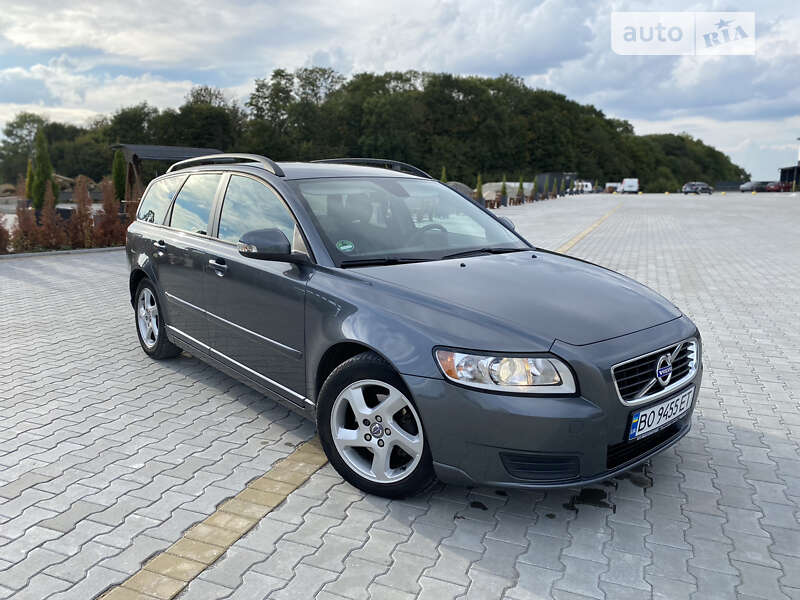 2010 volvo v50