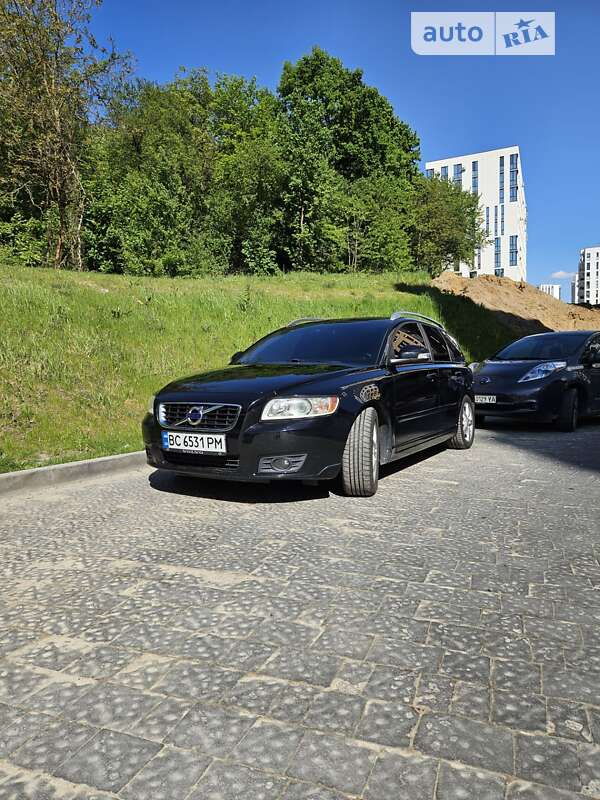 2010 volvo v50