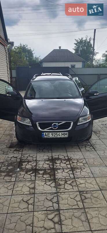 2010 volvo v50