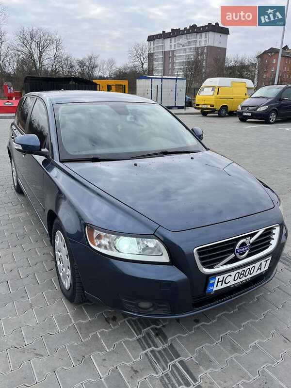 2010 volvo v50