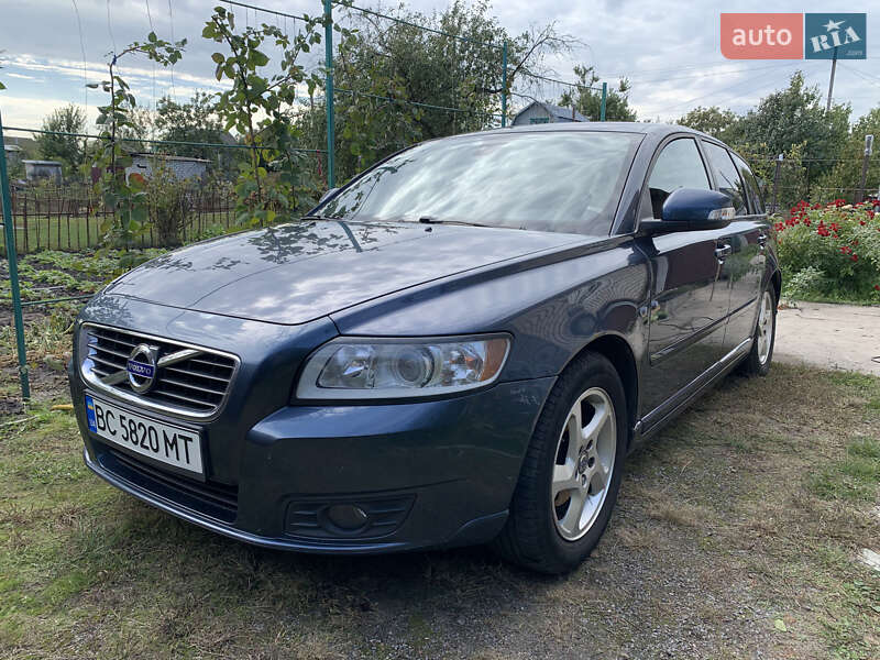 2011 volvo v50