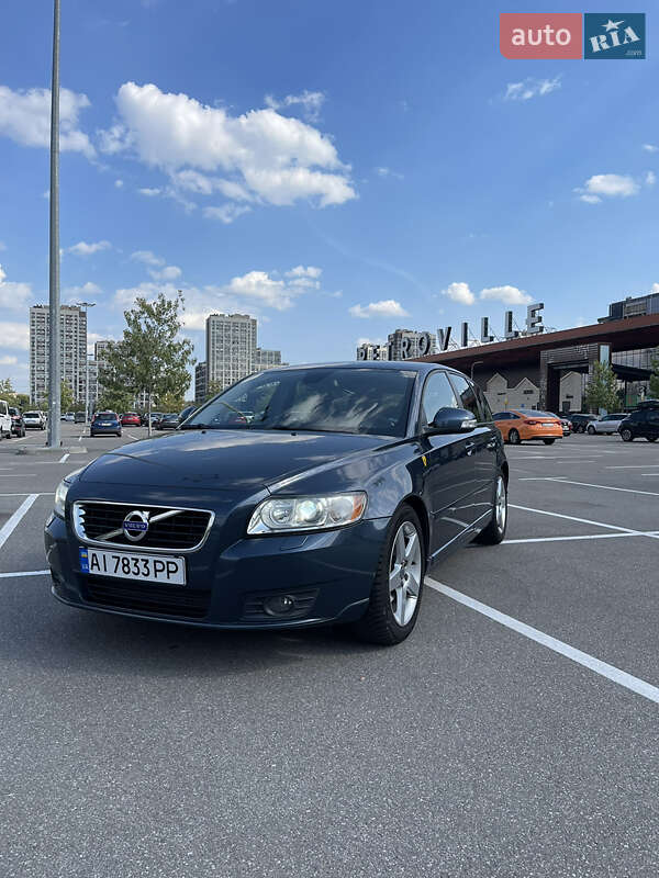 2010 volvo v50