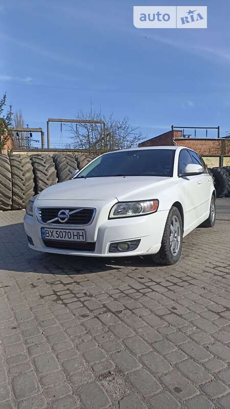 2011 volvo v50