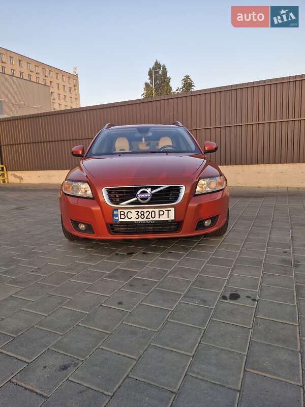 2011 volvo v50