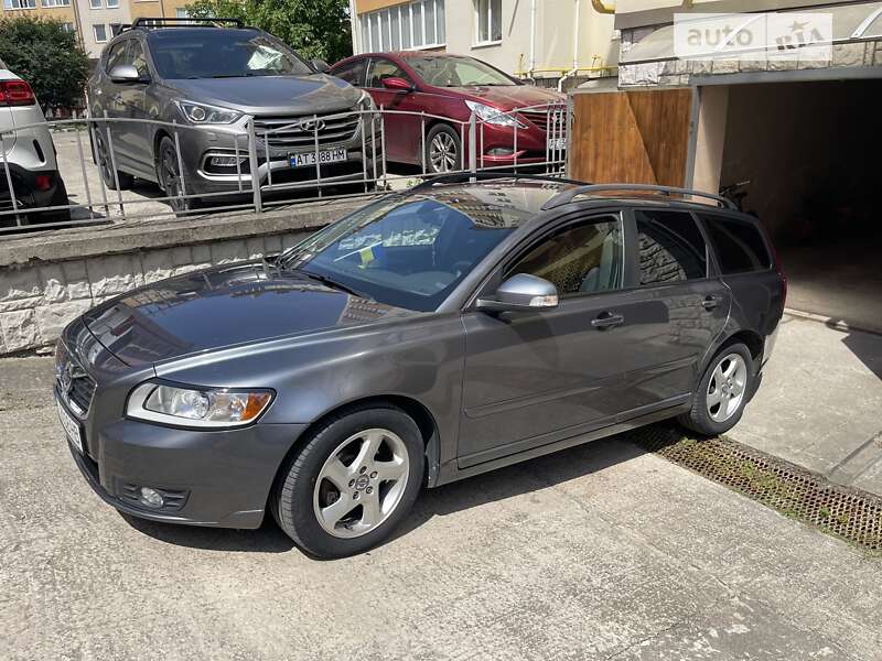 2011 volvo v50