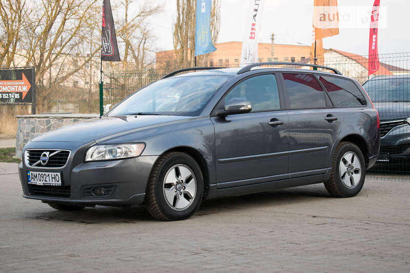 2011 volvo v50