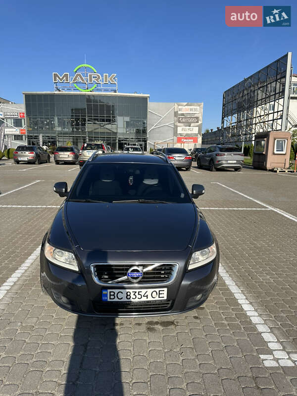 2011 volvo v50