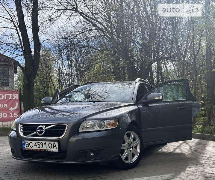 2011 volvo v50