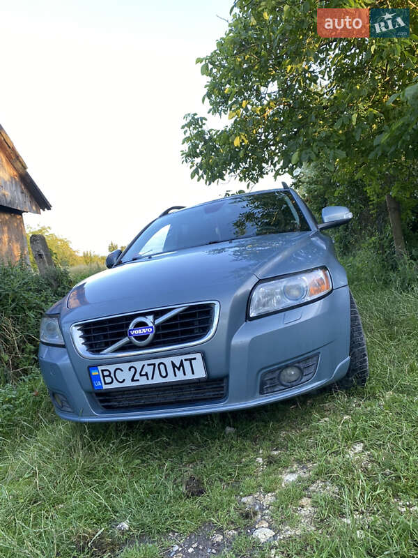 2011 volvo v50