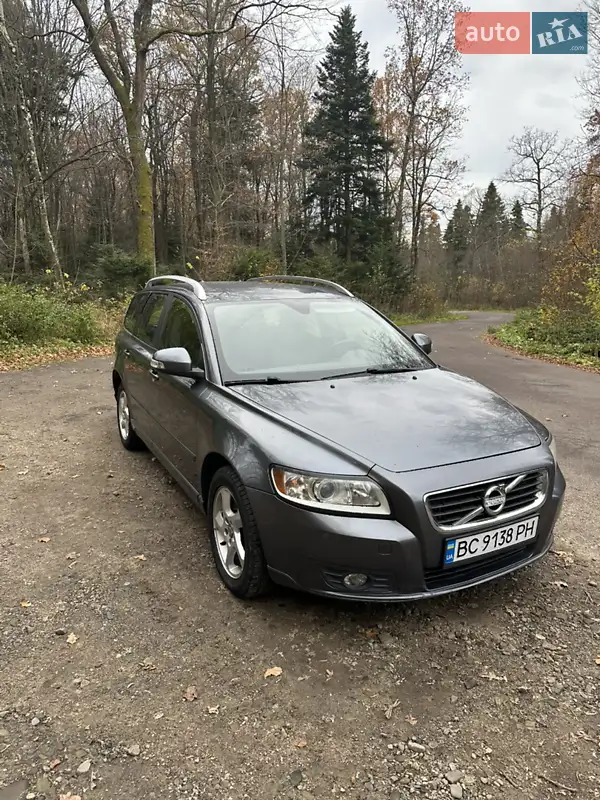 2011 volvo v50