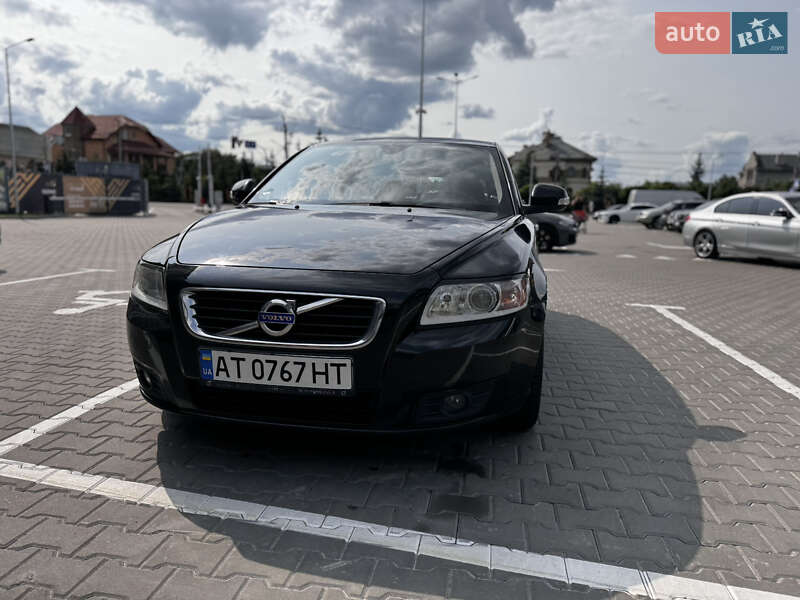 2011 volvo v50